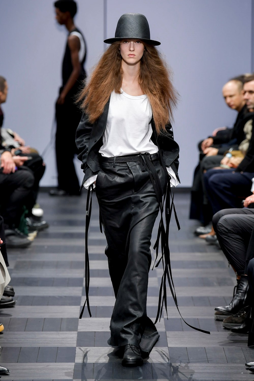 Ann Demeulemeester Spring 2022 Fashion Show | The Impression
