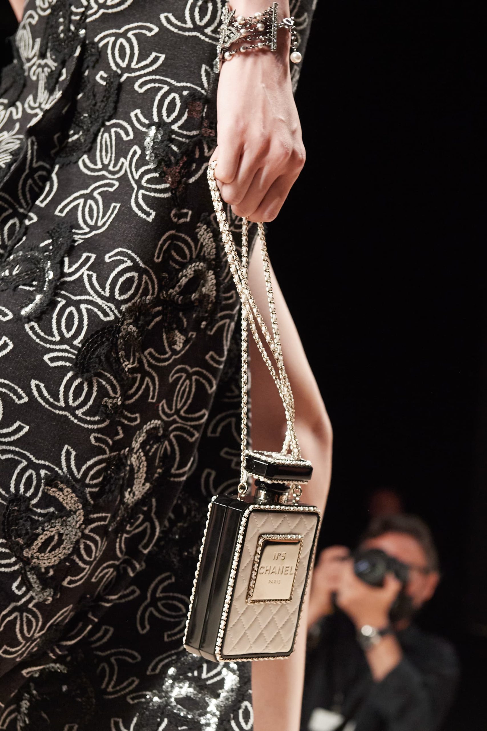 Best Handbags of Spring 2022 RTW Fashion Shows | The Impression