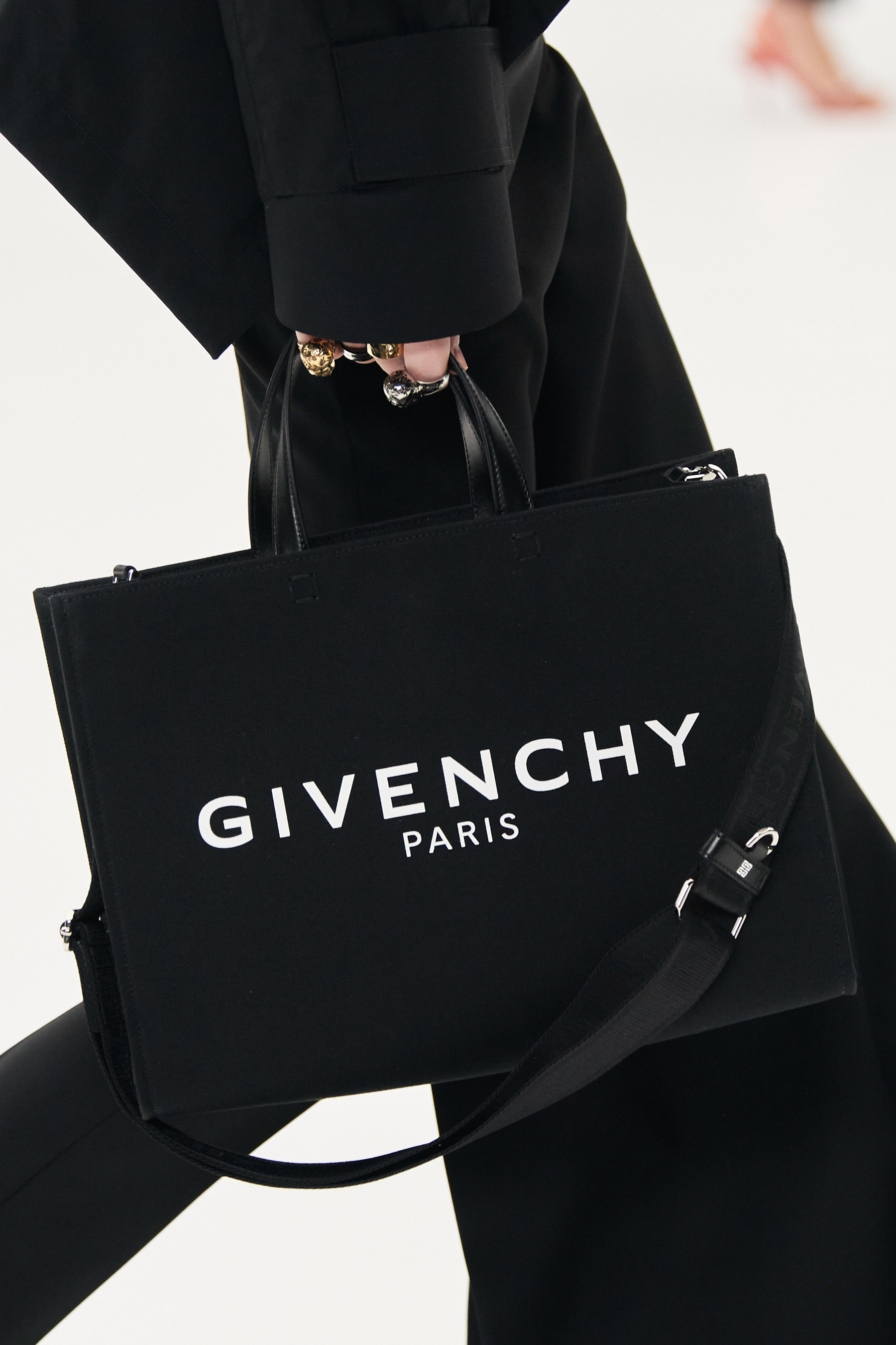 Givenchy Spring 2022 Details Fashion Show