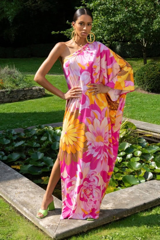 Leonard Paris Spring 2022 Fashion Show