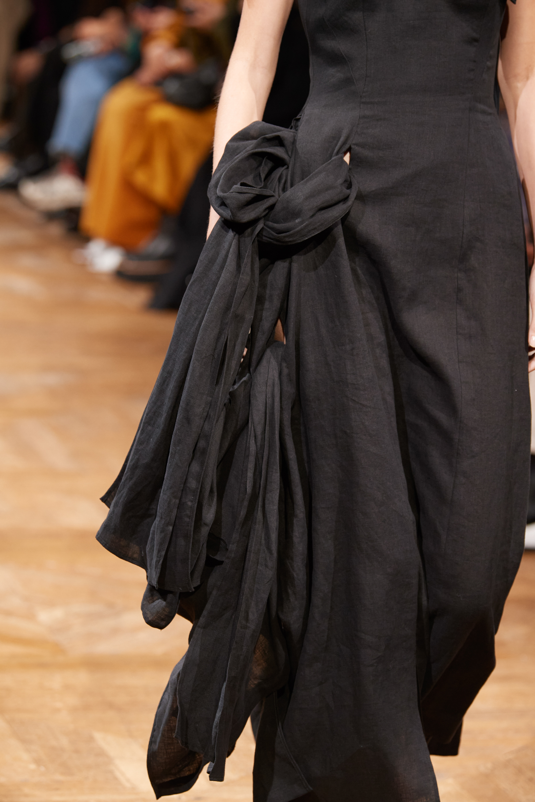 Yohji Yamamoto Spring 2022 Details Fashion Show