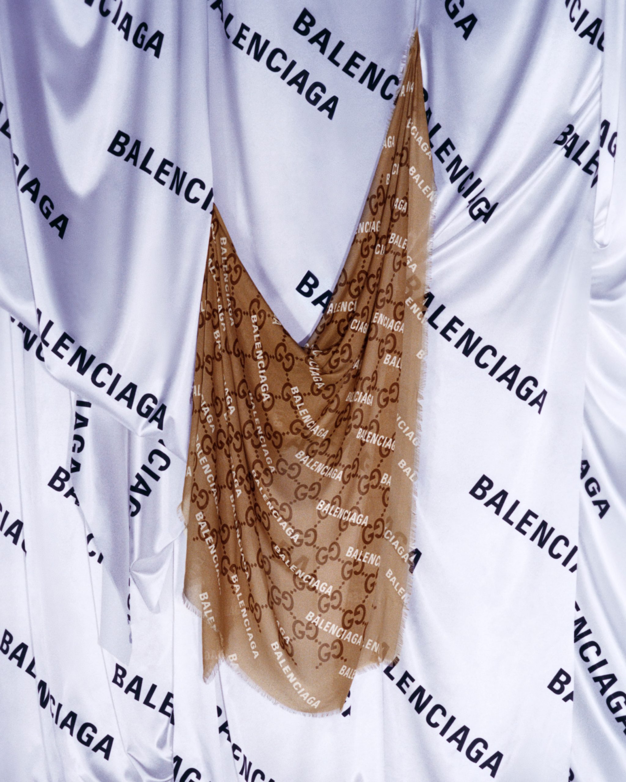 Gucci-Balenciaga Gift-2022-Ad-campaign-The-Impression