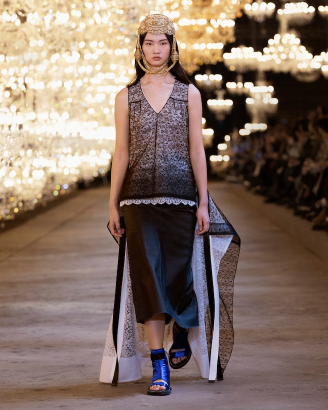 Louis Vuitton Shanghai Spring 2022 Fashion Show | The Impression