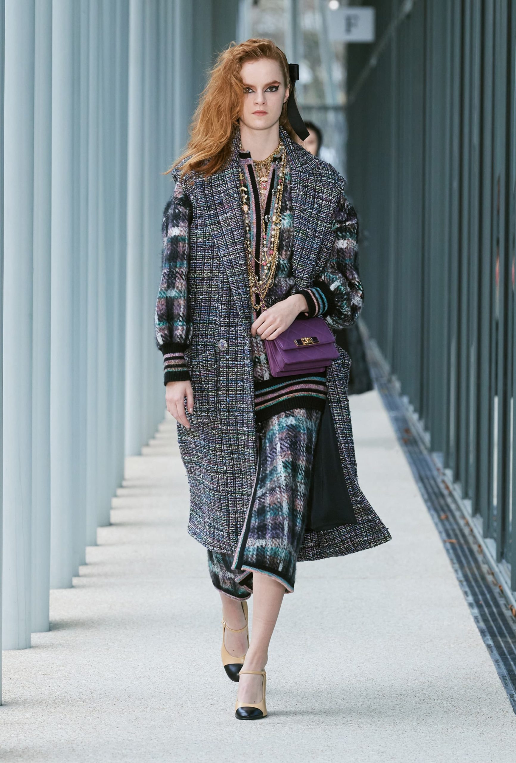 Chanel Pre-Fall 2022 Fashion Show Collection: See the complete Chanel  Pre-Fall 2022 collection. Look 39