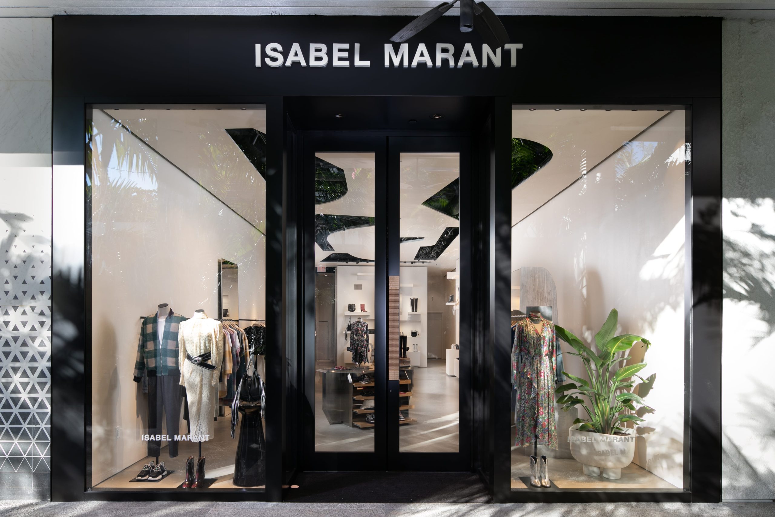 cabine Ruïneren Van storm Isabel Marant Opens Store In Miami | The Impression