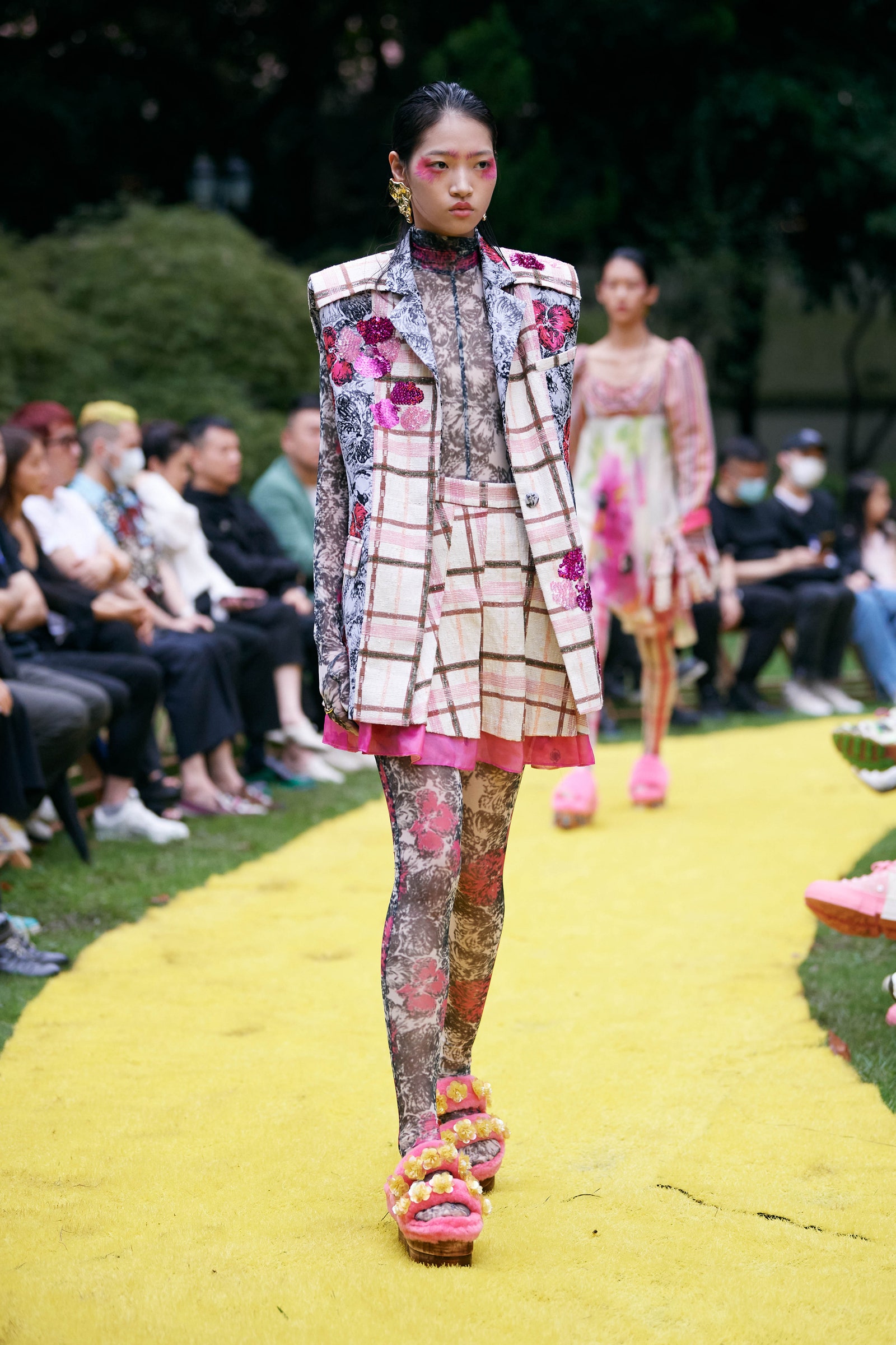 Shuting Qiu Spring 2022 Fashion Show | The Impression