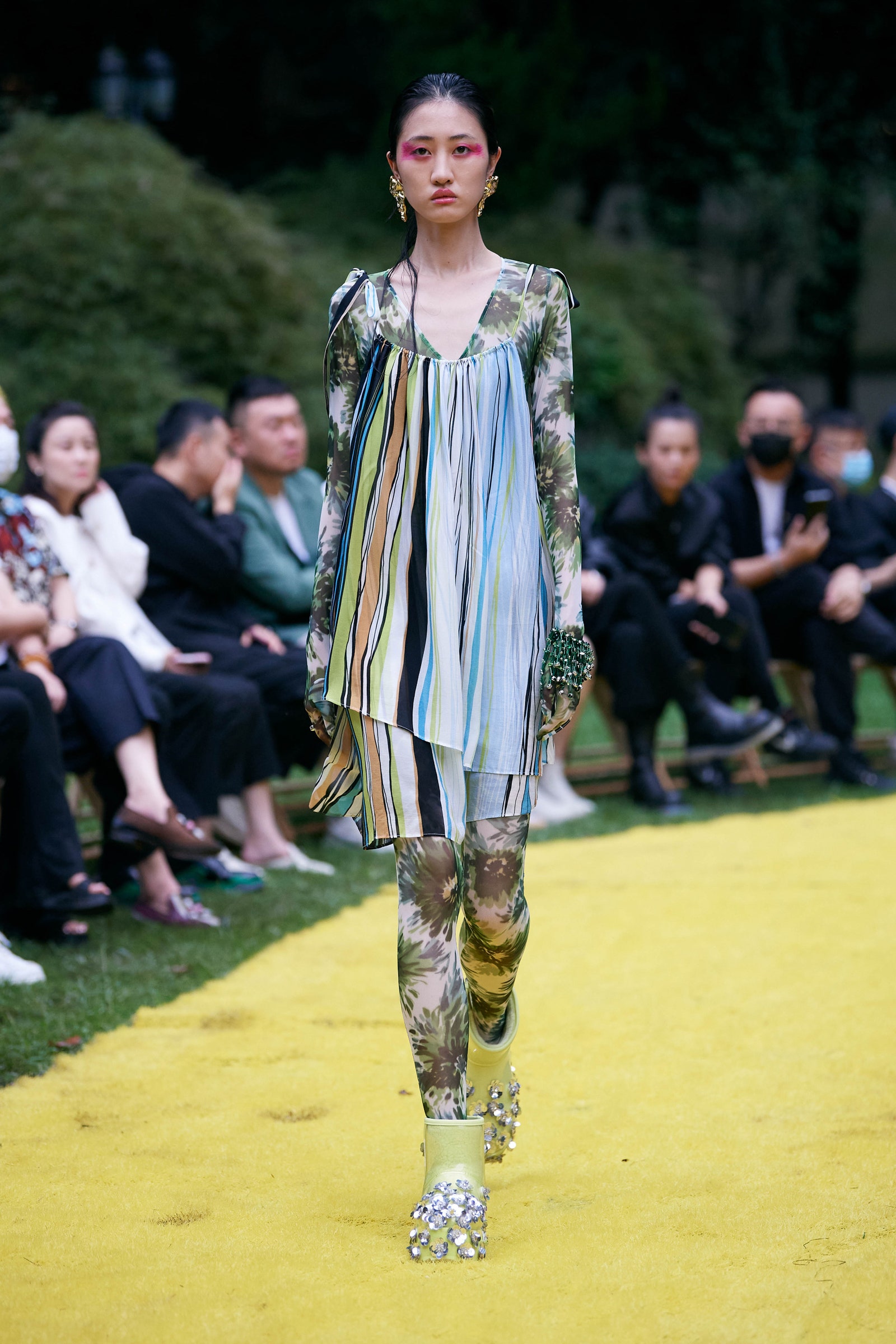 Shuting Qiu Spring 2022 Fashion Show | The Impression