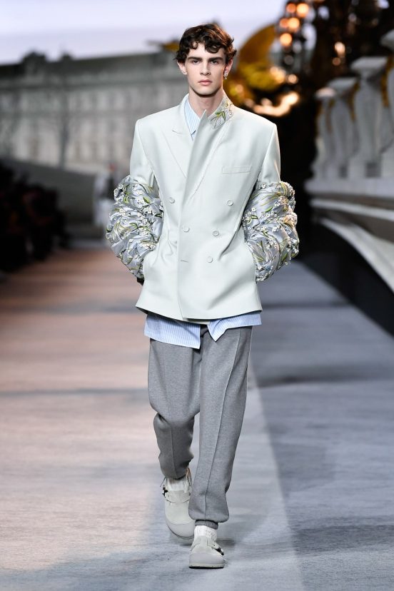 Dior Fall 2022 Men's Fashion Show Review | The Impression