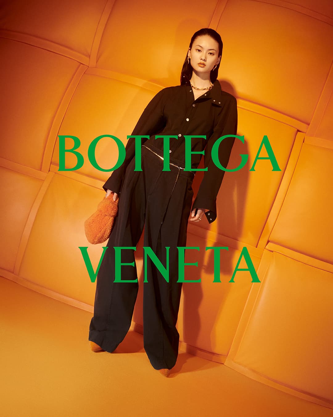 In celebration of the upcoming Chinese Lunar New Year, Bottega Veneta is taking over part of the Great Wall.