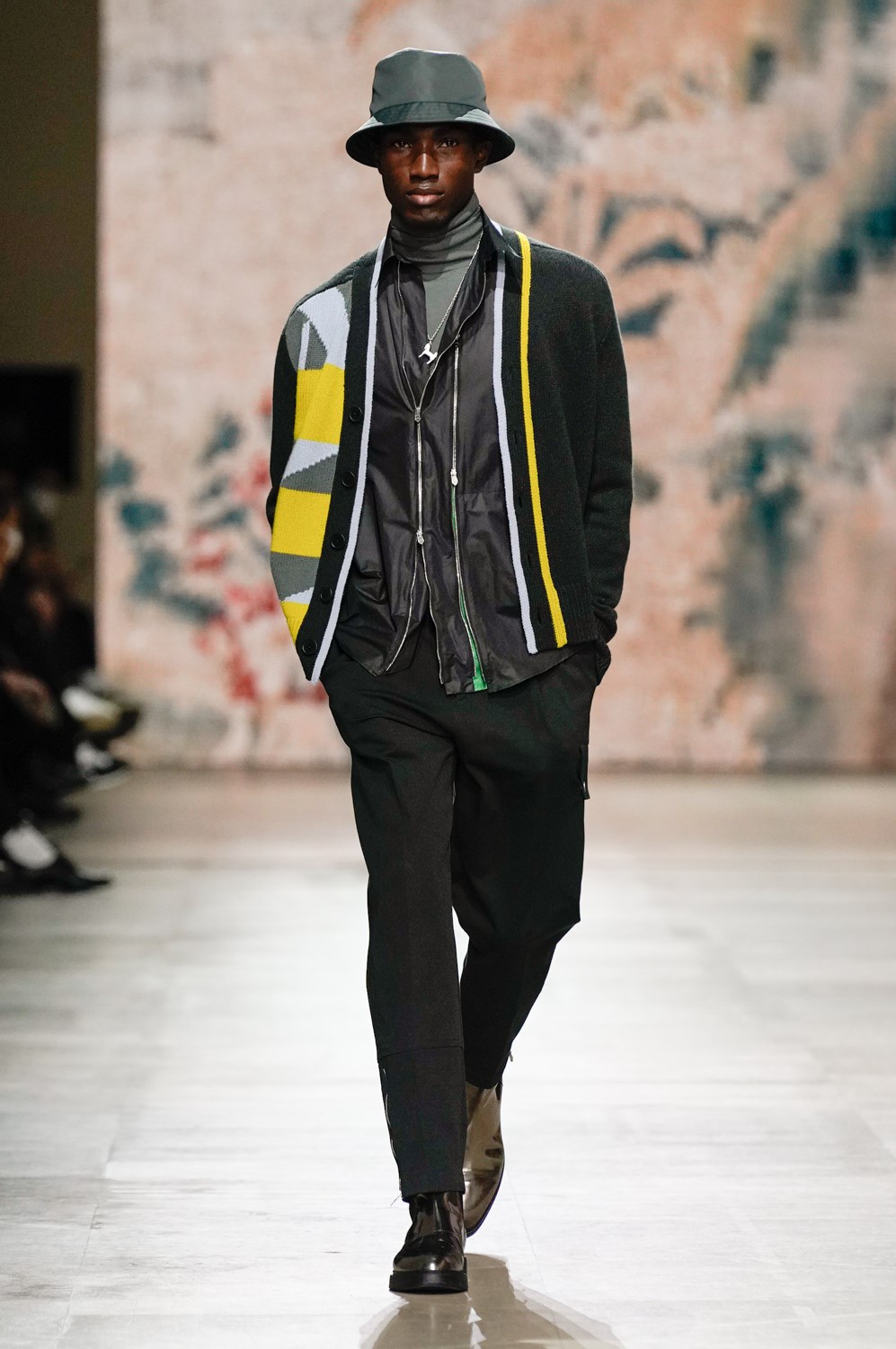 Hermès Fall 2022 Men’s Fashion Show | The Impression