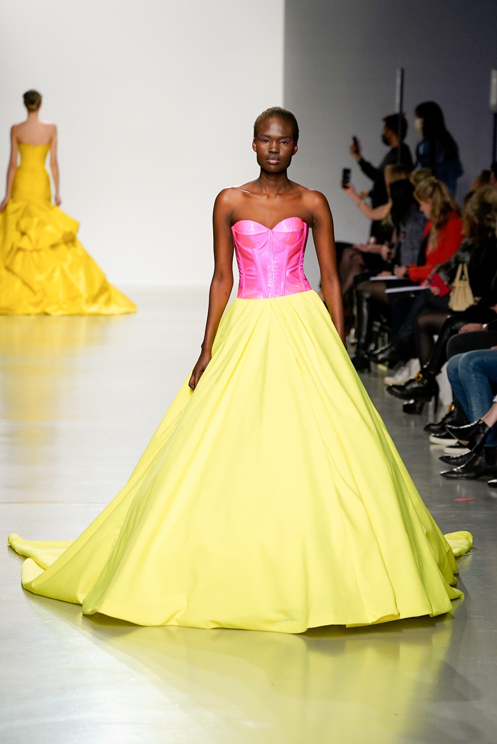 Celia Kritharioti Spring 2022 Couture Fashion Show