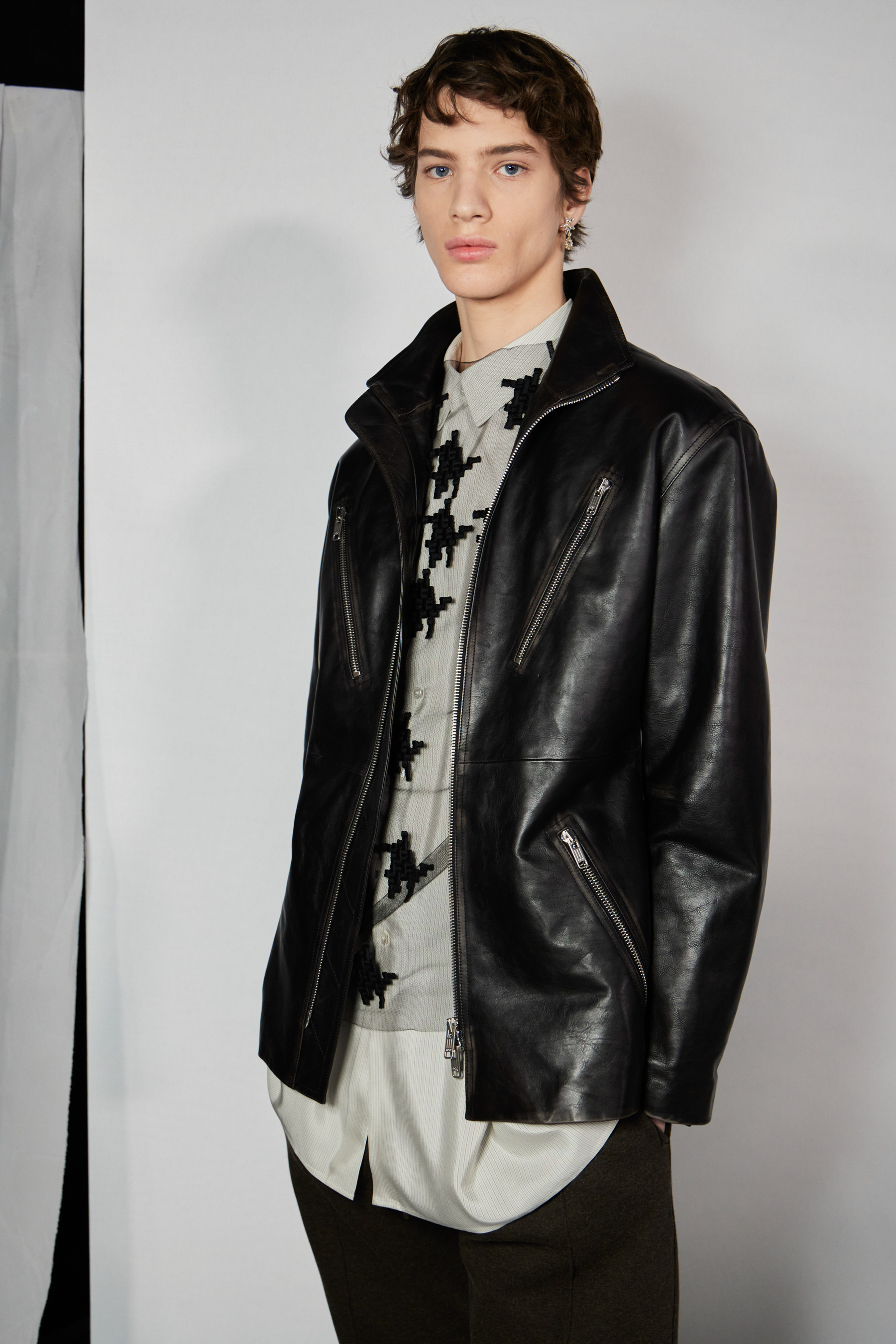 Dior Men Fall 2022 Men’s Fashion Show Backstage Fashion Show