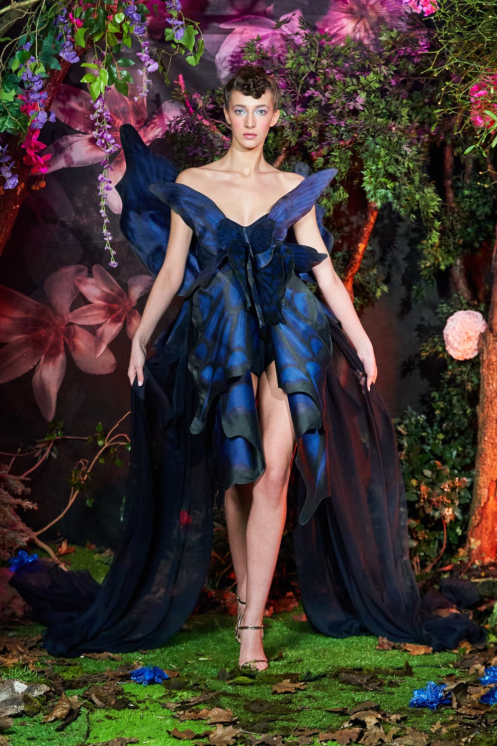 La Metamorphose Spring 2022 Couture Fashion Show