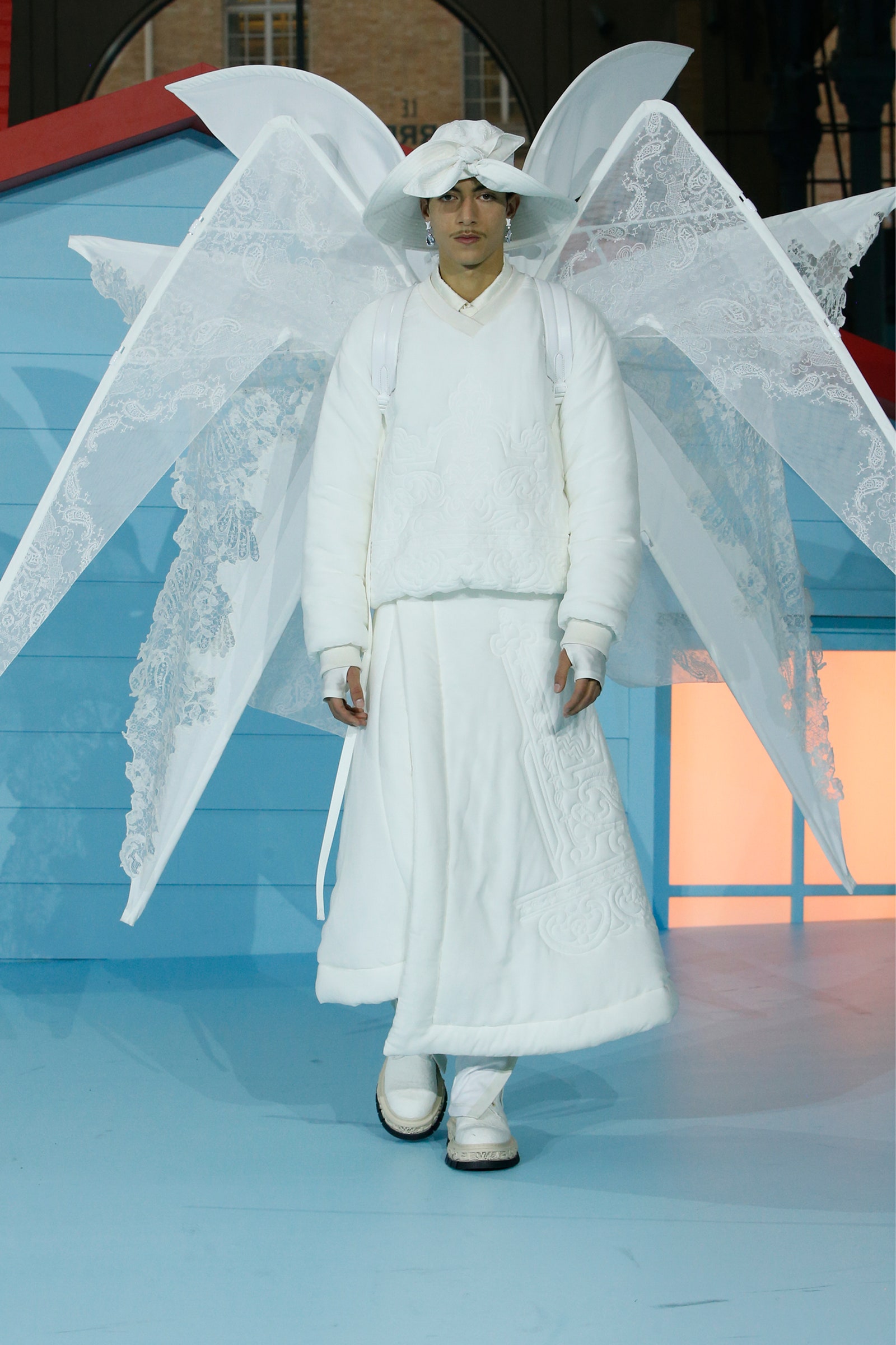 Louis Vuitton Spring 2022 Men's Fashion Show Review