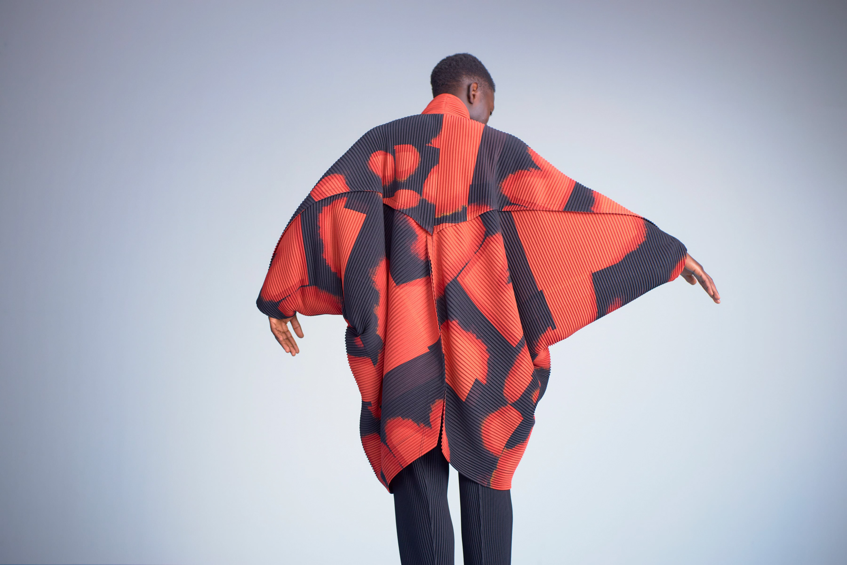 Issey Miyake Fall 2022 Men’s Fashion Show Backstage Fashion Show