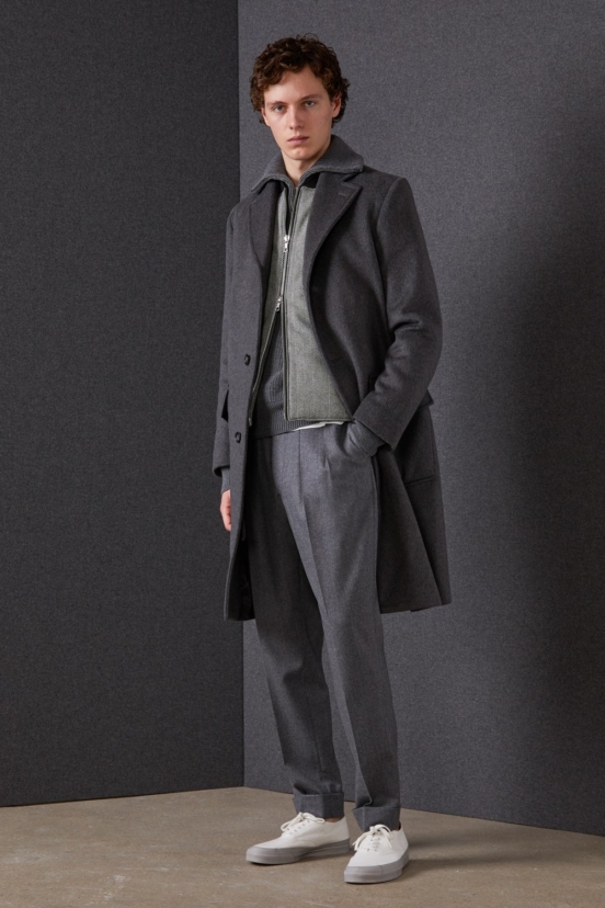 Officine Generale Fall 2022 Men’s Fashion Show