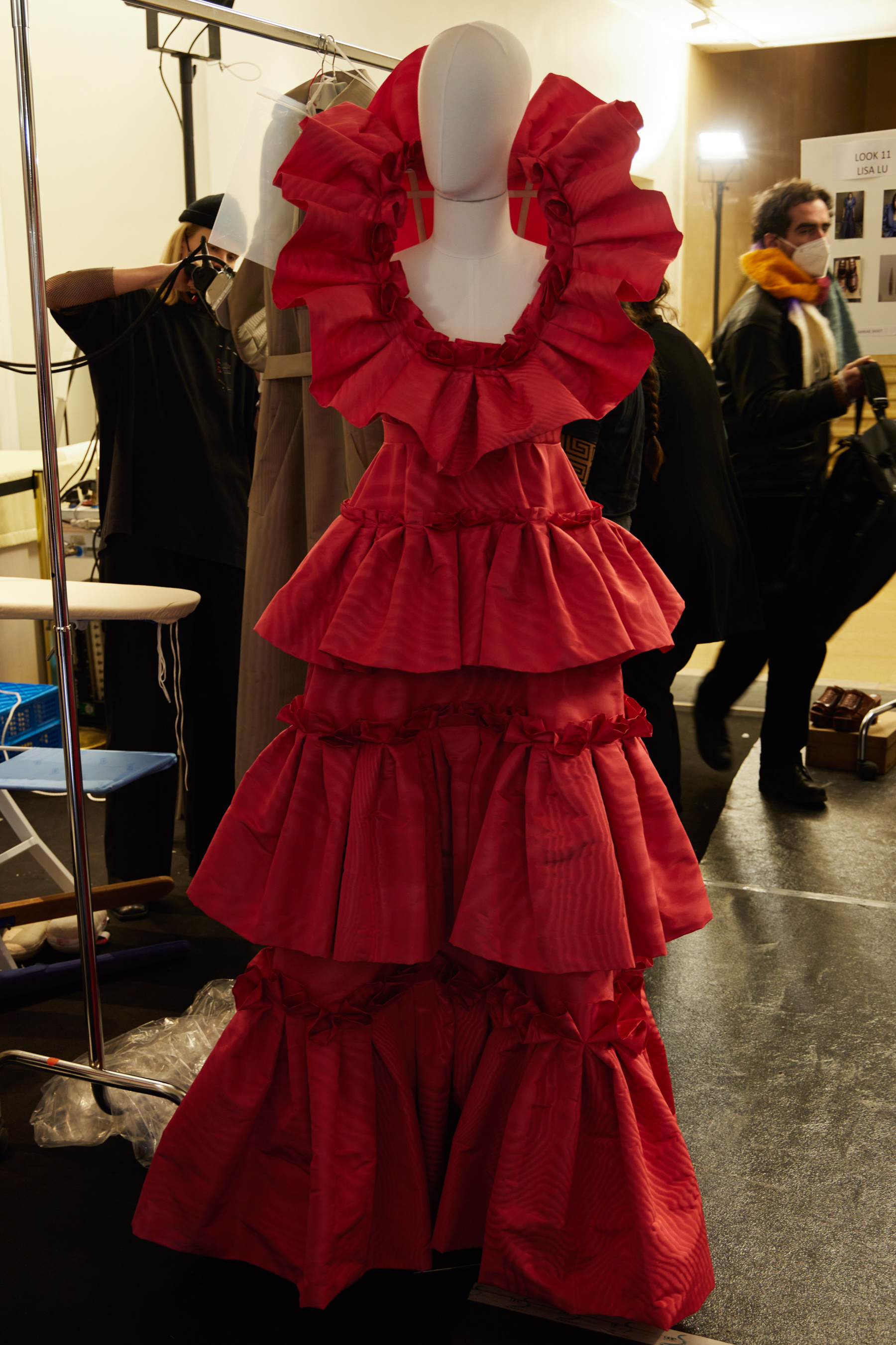 Viktor & Rolf Spring 2022 Couture Fashion Show Backstage Fashion Show