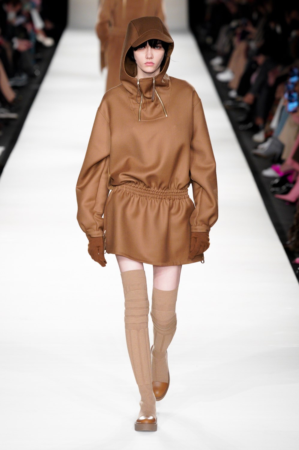 Max Mara Fall 2022 Fashion Show