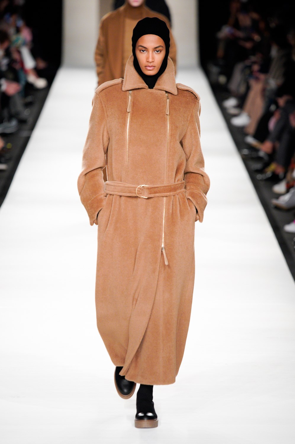 Max Mara Fall 2022 Fashion Show