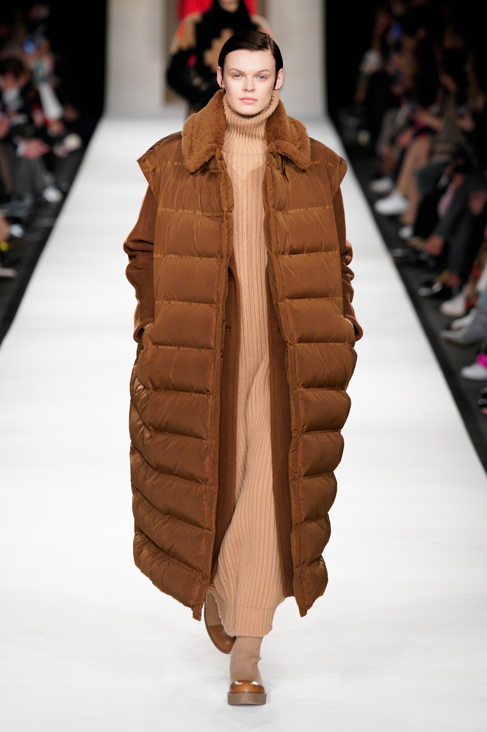 Max Mara Fall 2022 Fashion Show