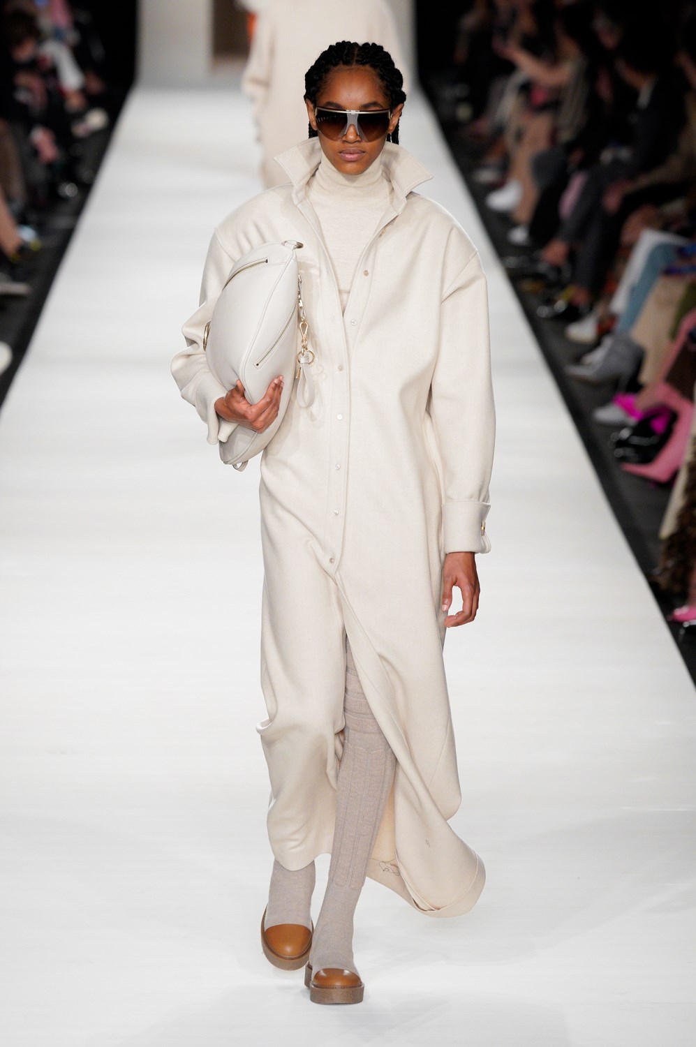 Max Mara Fall 2022 Fashion Show