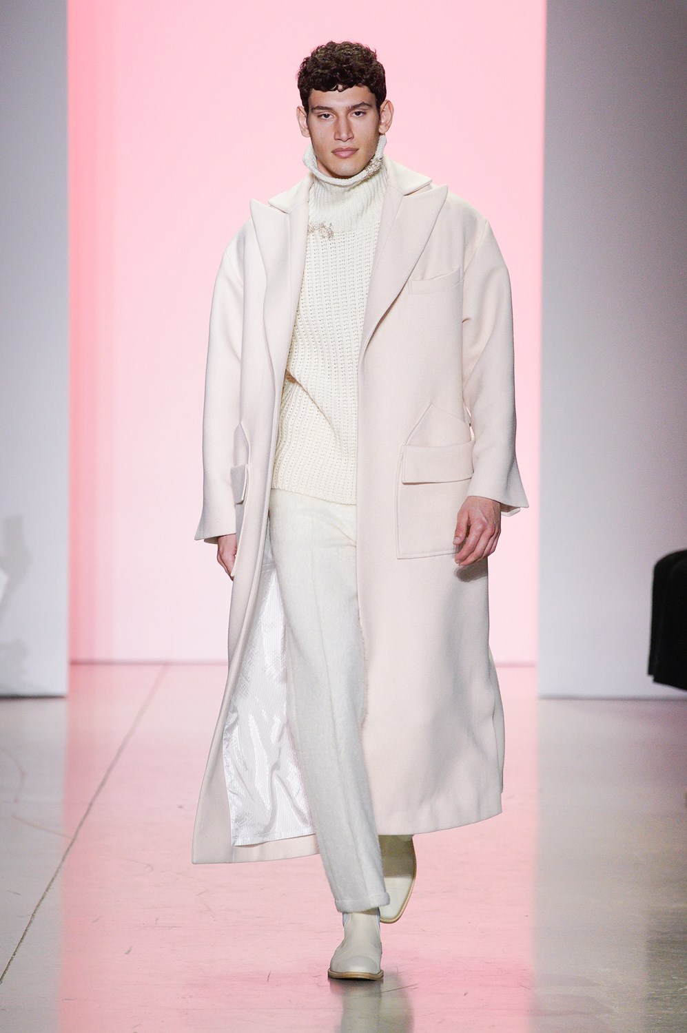 Son Jung Wan Fall 2022 Fashion Show