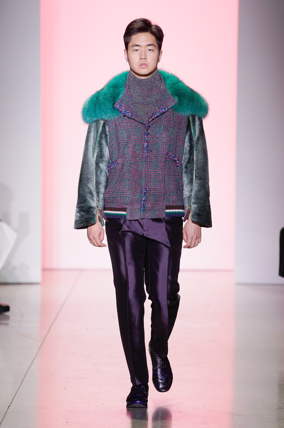 Son Jung Wan Fall 2022 Fashion Show