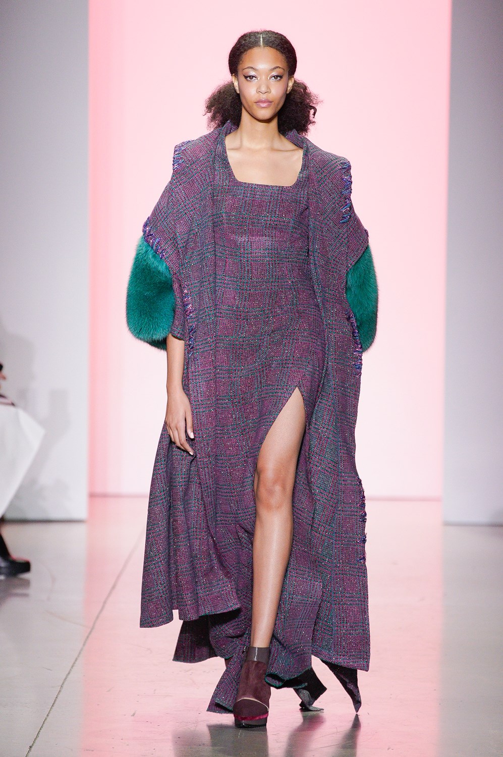Son Jung Wan Fall 2022 Fashion Show