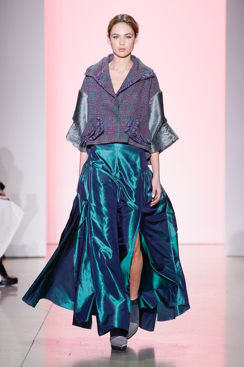Son Jung Wan Fall 2022 Fashion Show