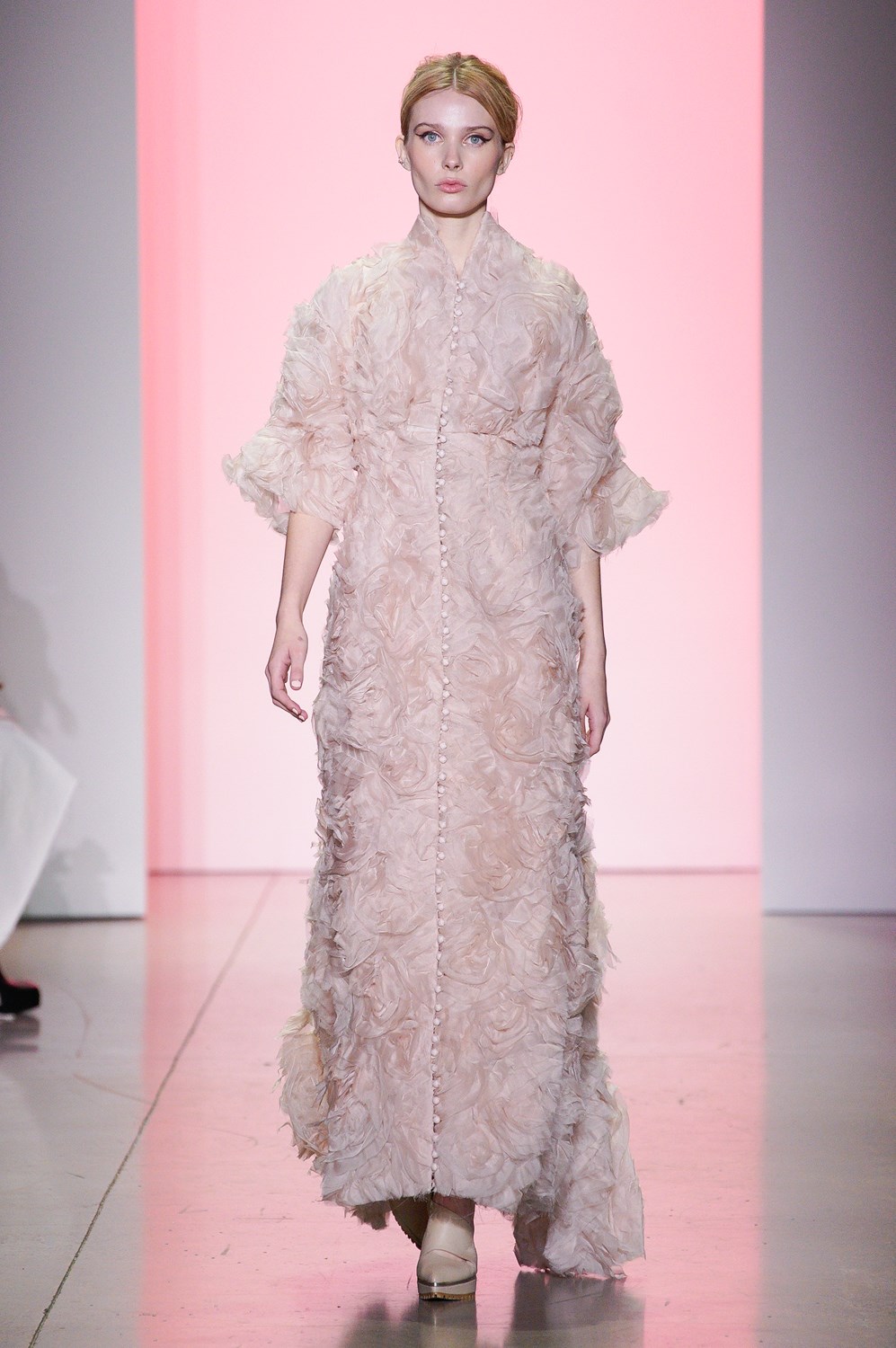 Son Jung Wan Fall 2022 Fashion Show