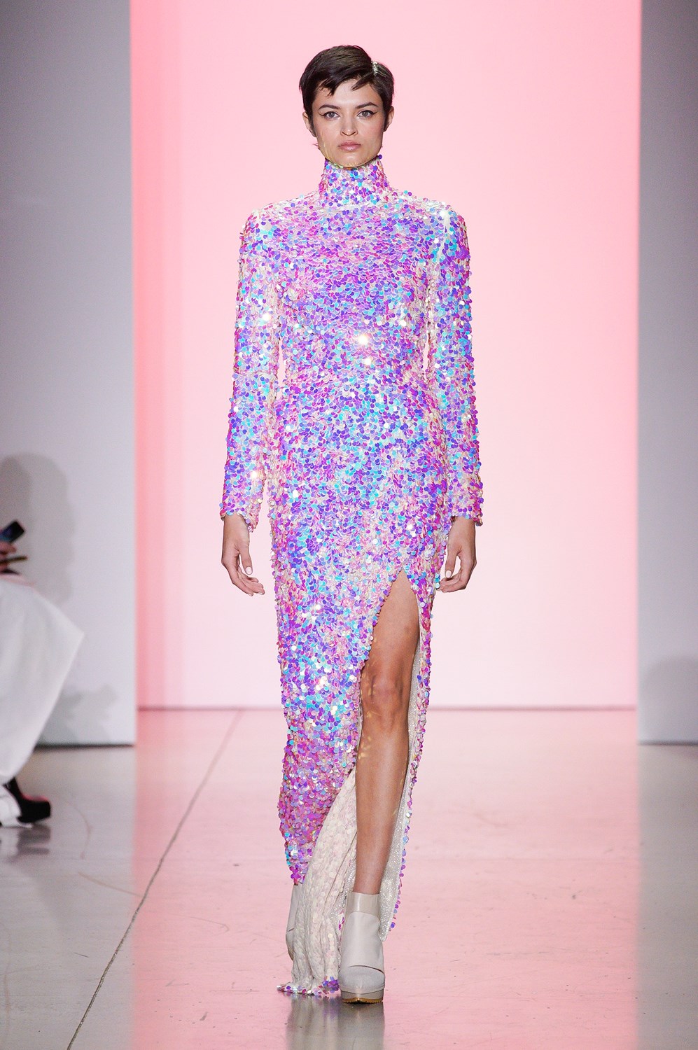 Son Jung Wan Fall 2022 Fashion Show