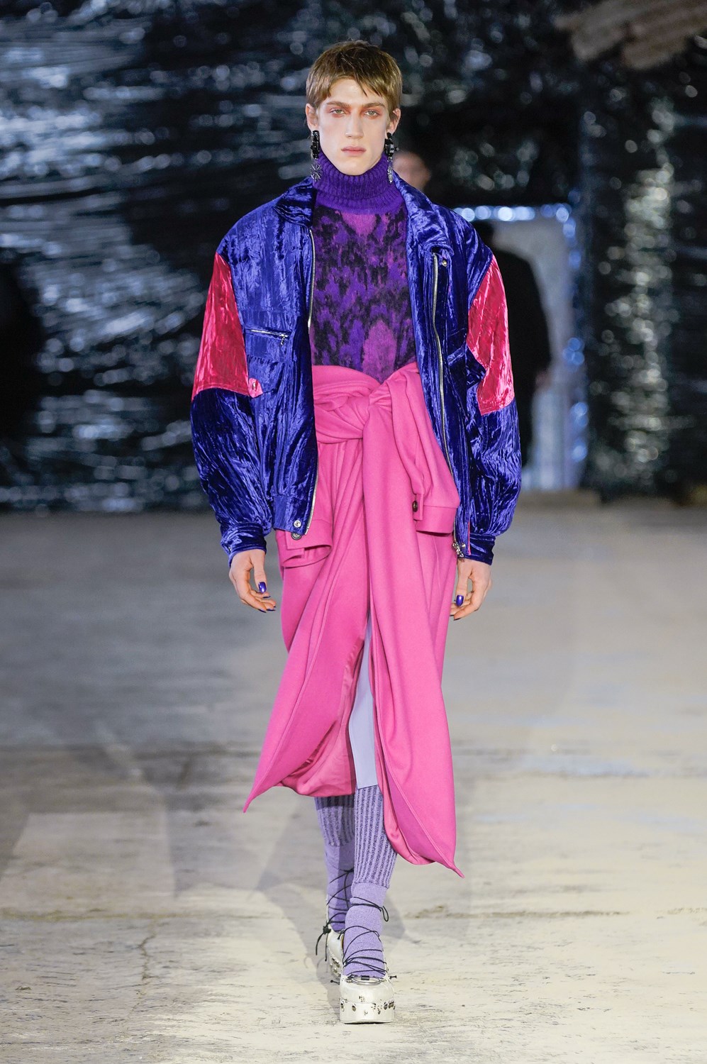Edward Crutchley Fall 2022 Fashion Show | The Impression