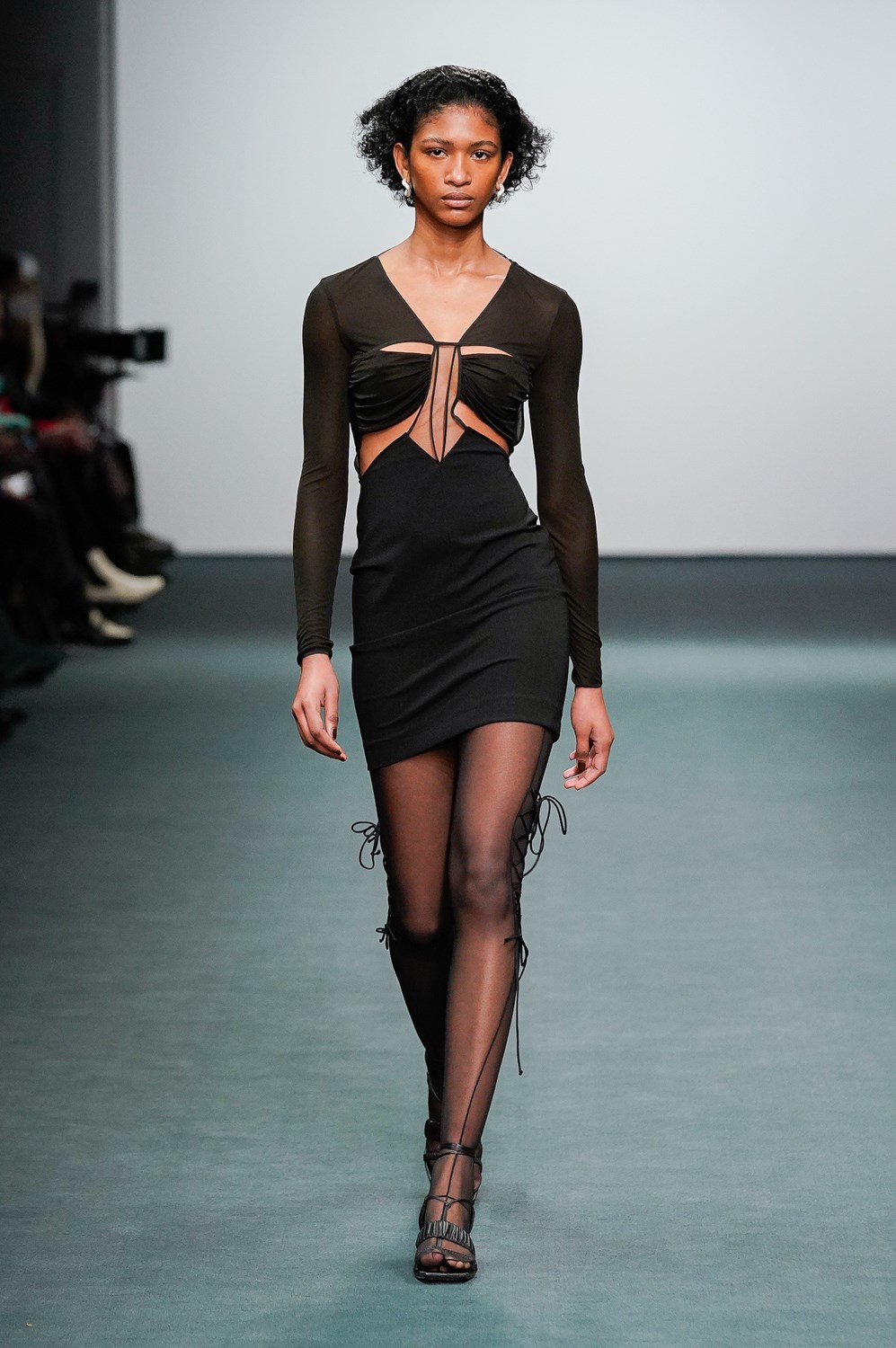 Nensi Dojaka Fall 2022 Fashion Show