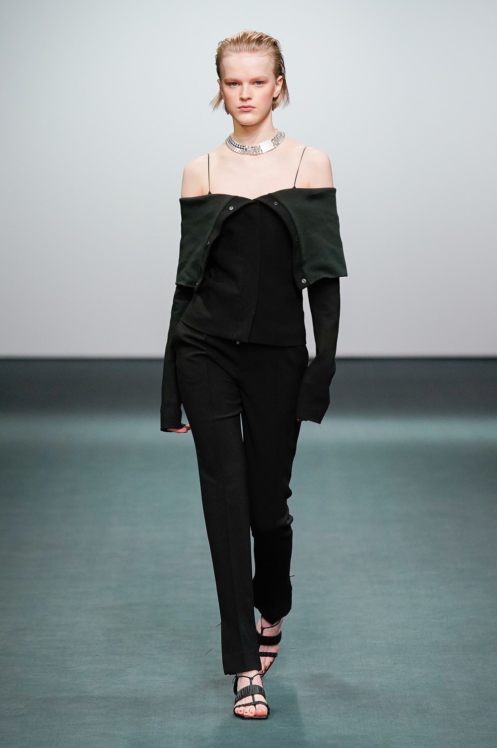 Nensi Dojaka Fall 2022 Fashion Show