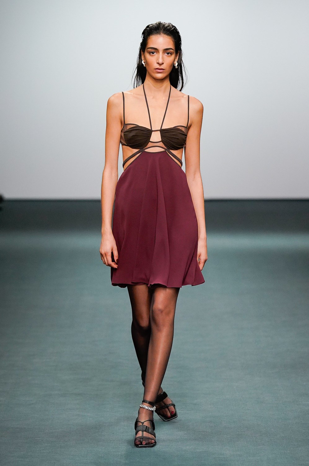 Nensi Dojaka Fall 2022 Fashion Show
