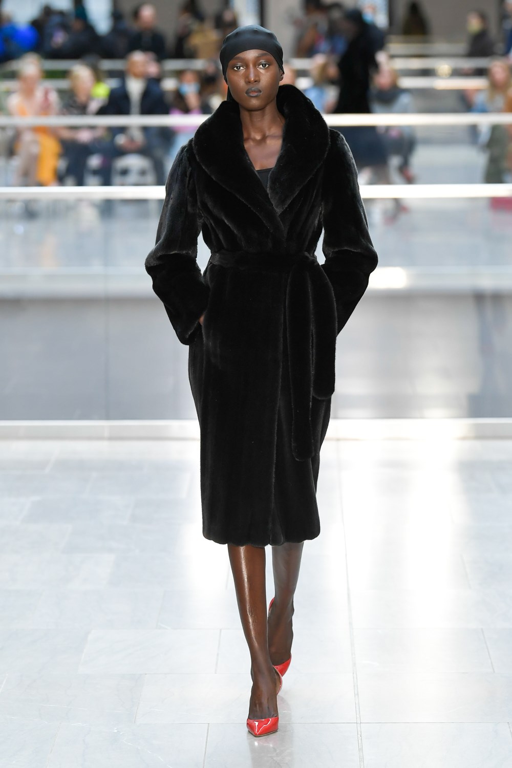 Victor Glemaud Fall 2022 Fashion Show