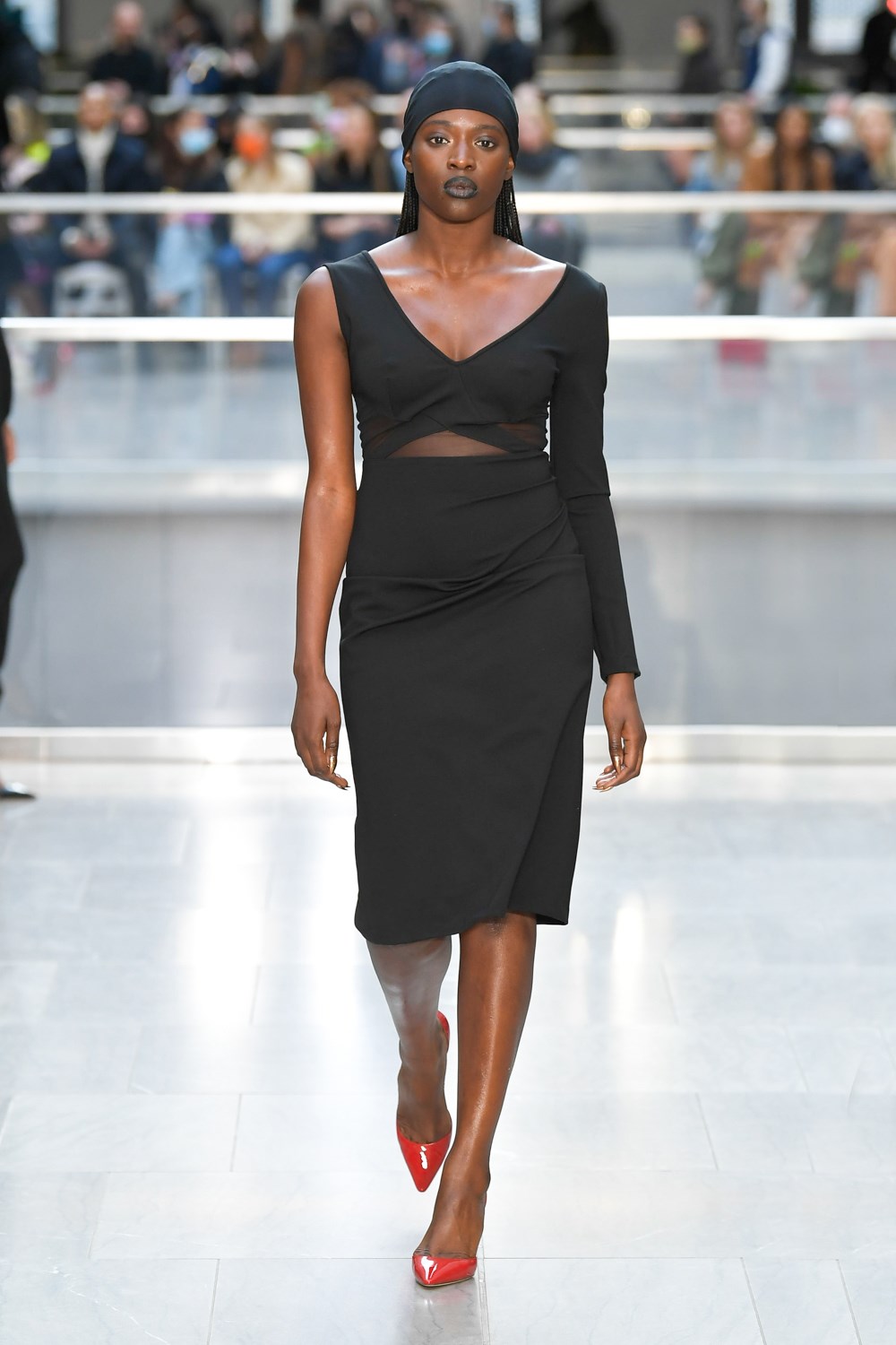 Victor Glemaud Fall 2022 Fashion Show