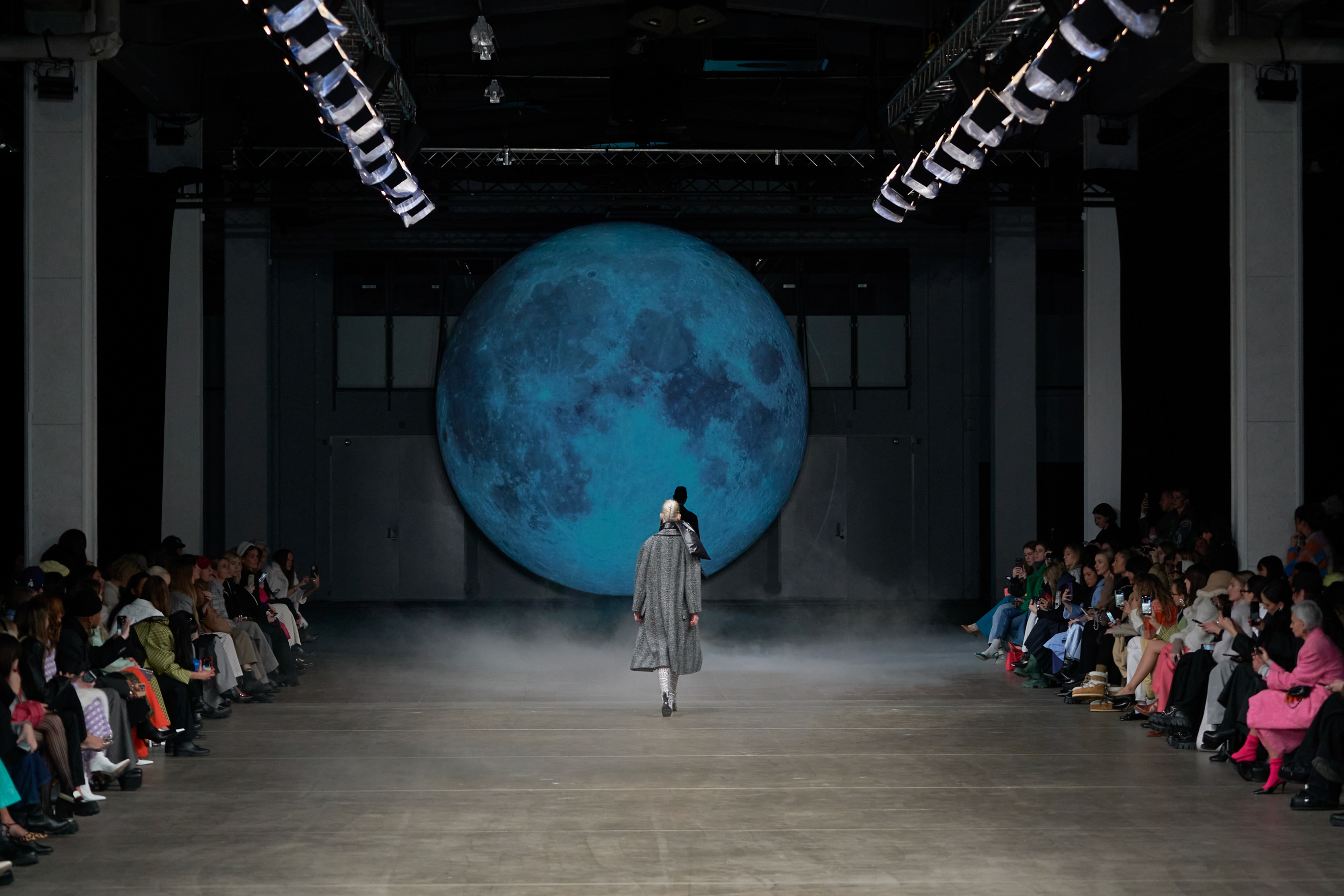 Baum Und Pferdgarten Fall 2022 Fashion Show  Fashion Show
