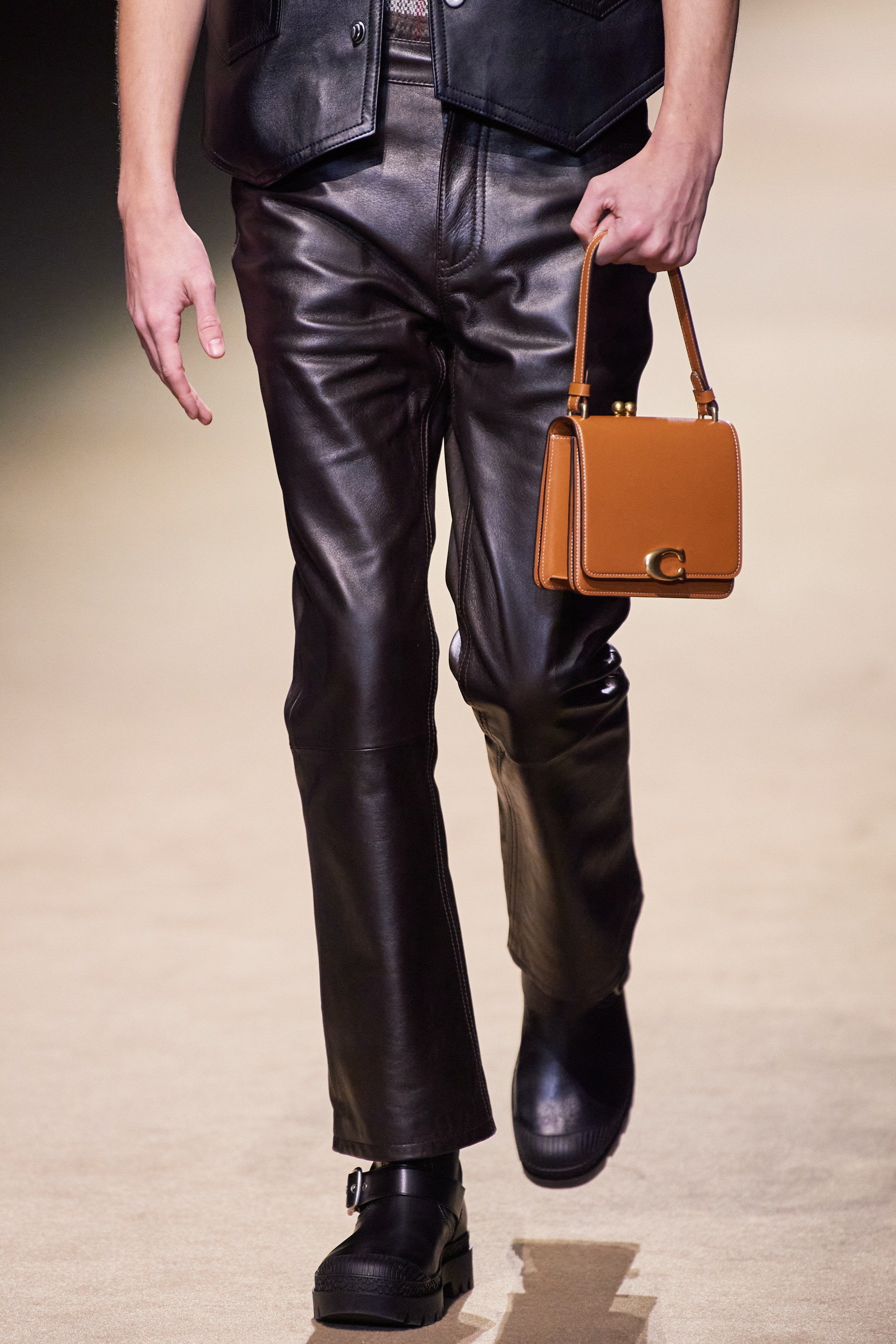 Coach Fall 2022 Fashion Show Details Fashion Show