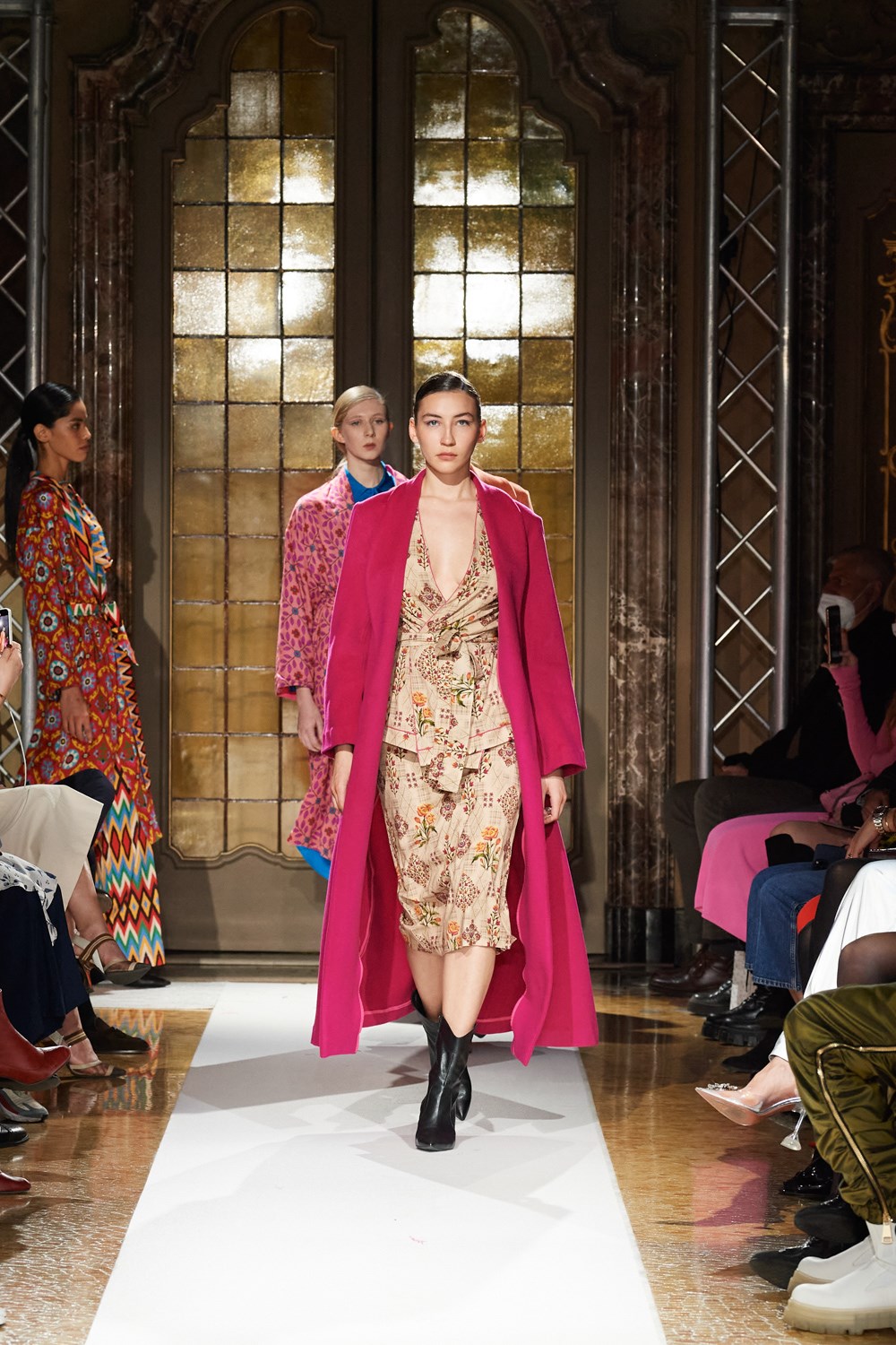 Cristina Beautiful Life Fall 2022 Fashion Show