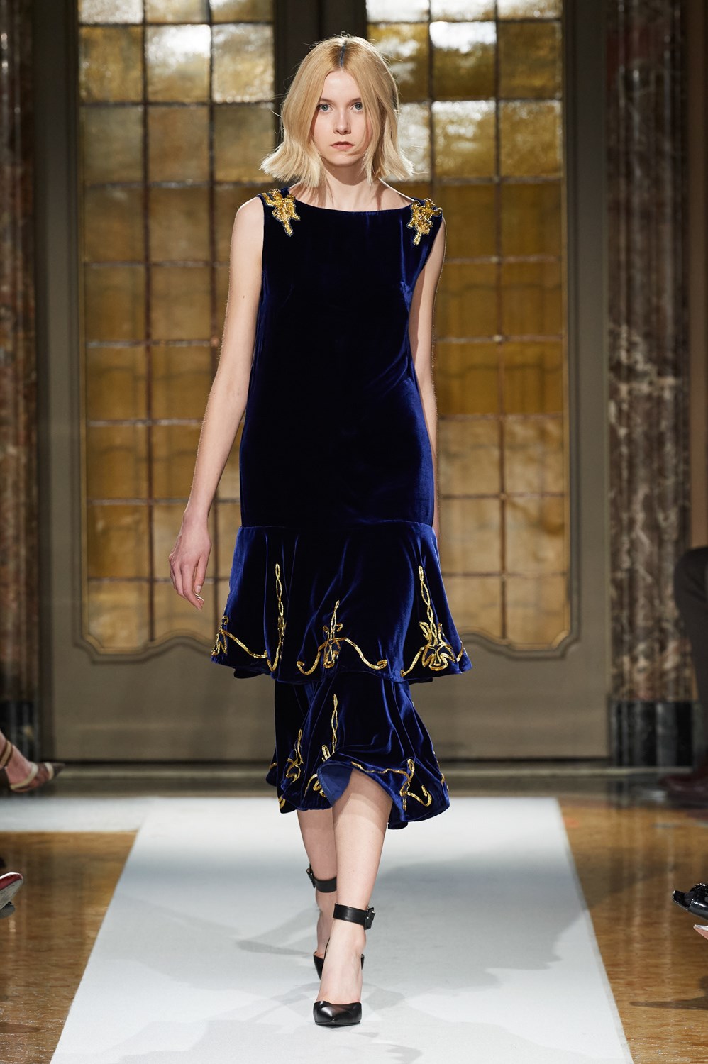 Dobrzanska Couture House Fall 2022 Fashion Show