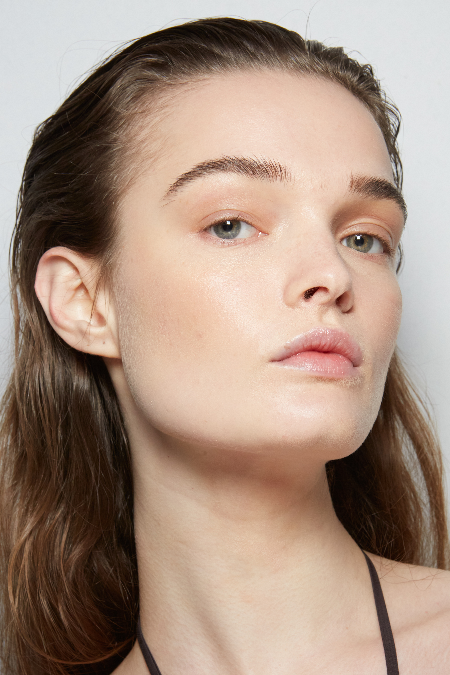 Nensi Dojaka Fall 2022 Fashion Show Backstage