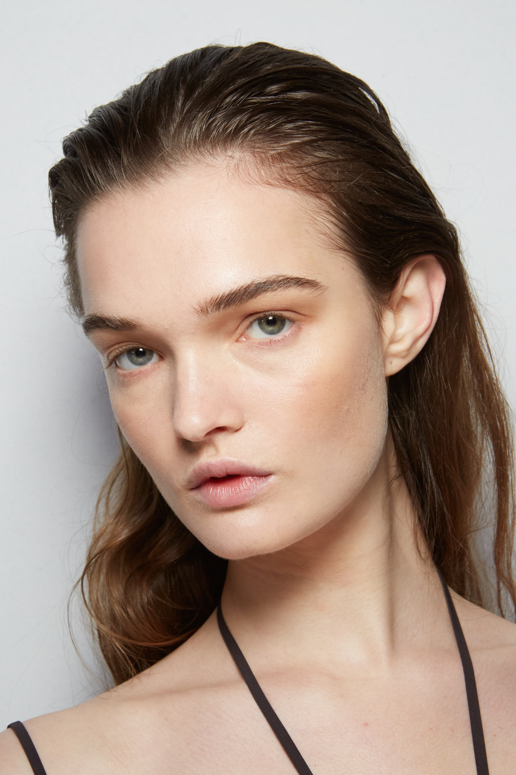 Nensi Dojaka Fall 2022 Fashion Show Backstage