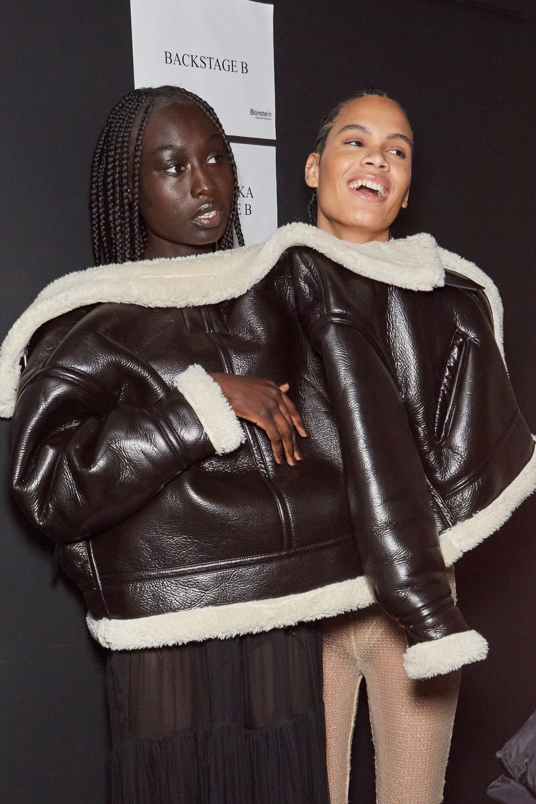 Nensi Dojaka Fall 2022 Fashion Show Backstage Fashion Show