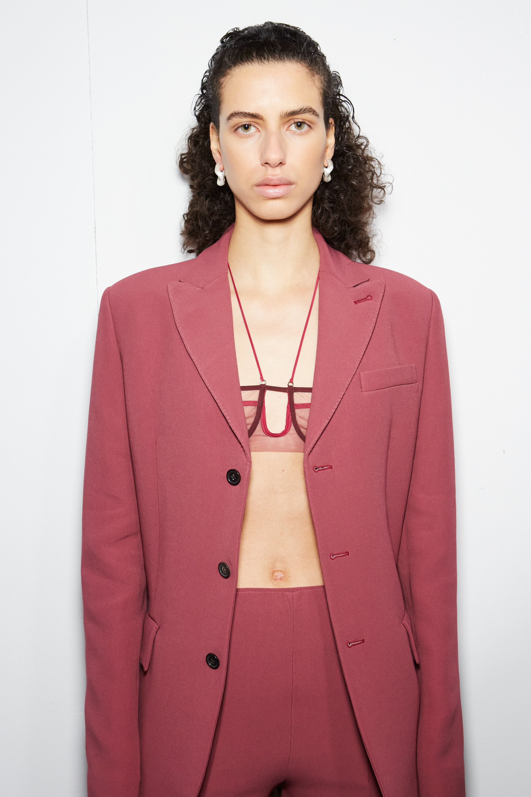 Nensi Dojaka Fall 2022 Fashion Show Backstage Fashion Show