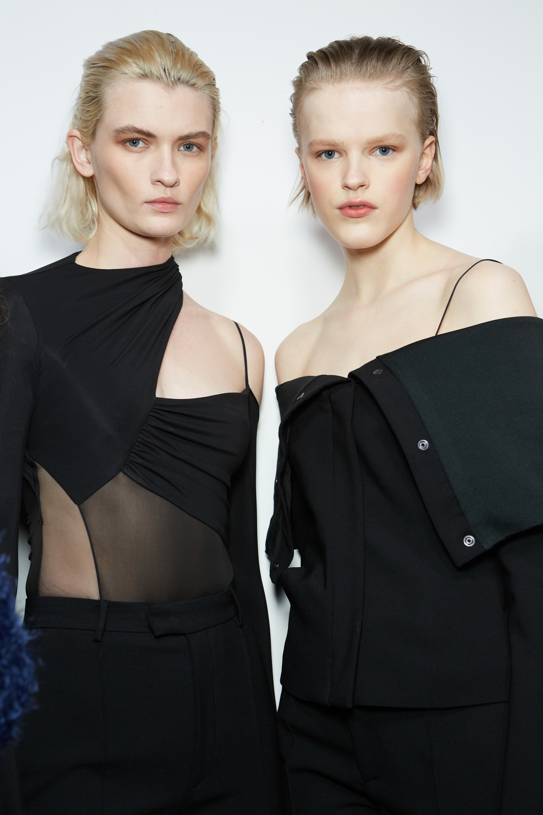 Nensi Dojaka Fall 2022 Fashion Show Backstage