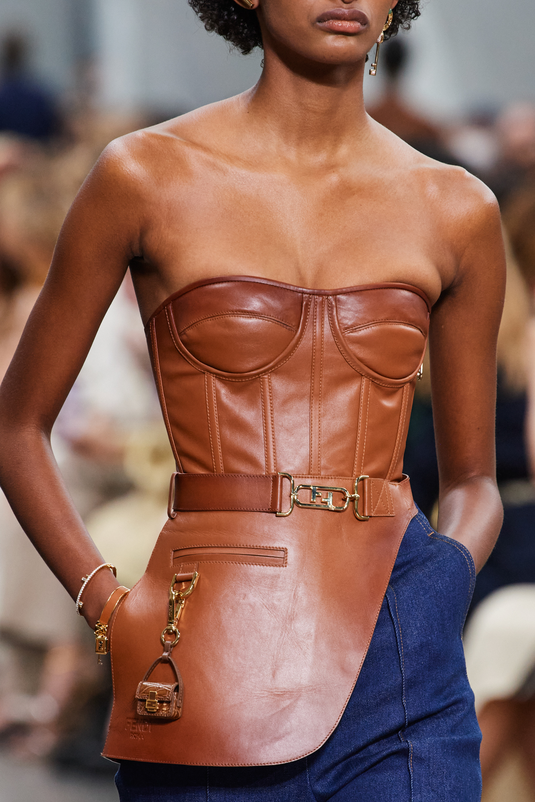 Fendi Fall 2022 Fashion Show Details Fashion Show