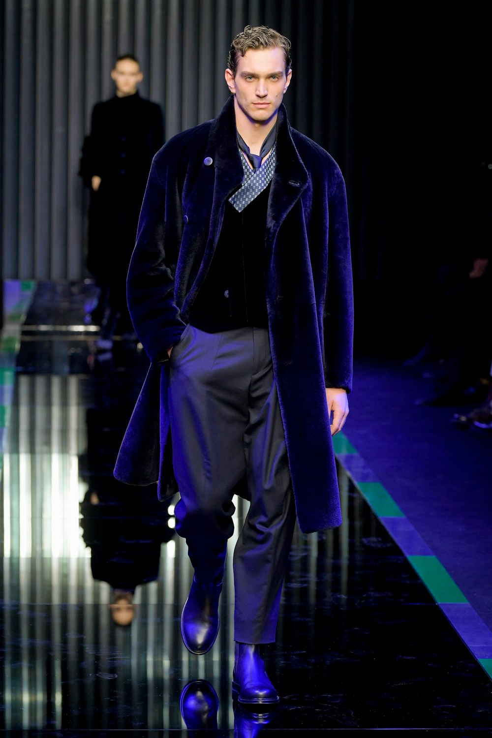 Giorgio Armani Fall 2022 Fashion Show