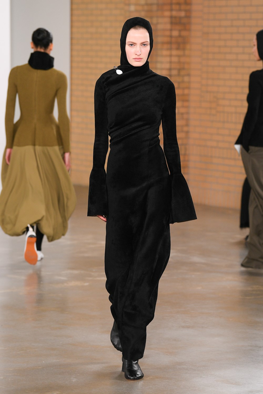 Proenza Schouler Fall 2022 Fashion Show