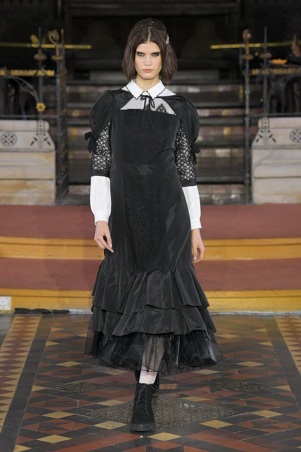 Bora Aksu Fall 2022 Fashion Show